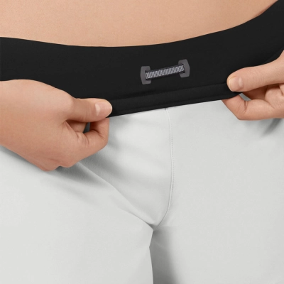 Short On Running Feminino - Cinza / Preto