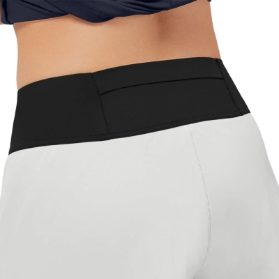 Short On Running Feminino - Cinza / Preto