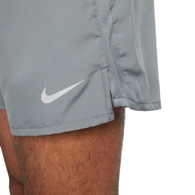 Shorts Nike Challenger Dri-FIT Masculino