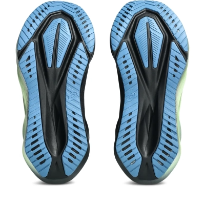 Tênis ASICS Novablast 5 Luxe Feminino