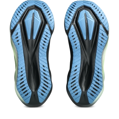 Tênis ASICS Novablast 5 Luxe Masculino