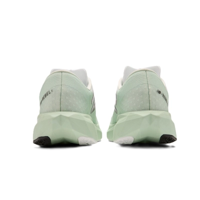 Tênis New Balance Fuelcell Rebel V4 Masculino