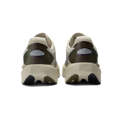 Tênis New Balance Fuelcell Rebel V5 Masculino