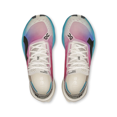 Tênis On Running Cloudboom Strike Feminino