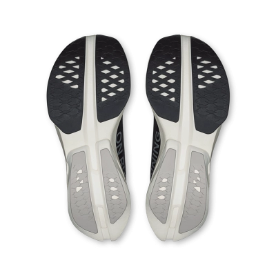 Tênis On Running Cloudboom Strike Feminino