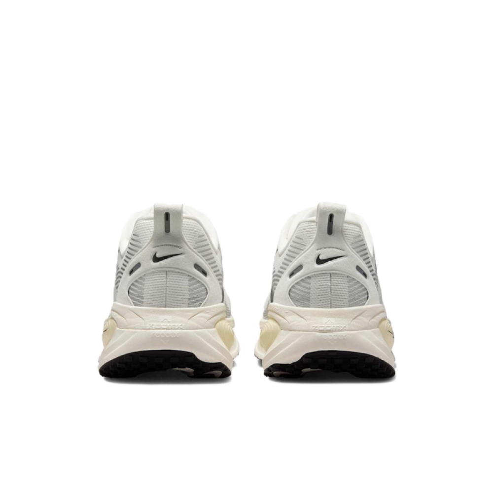 Tênis Nike Vomero 18 Masculino | Keep Running - Loja Especializada